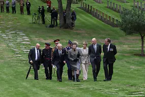 Gruppenfoto mit Prinzessin Anne und Michael Brand