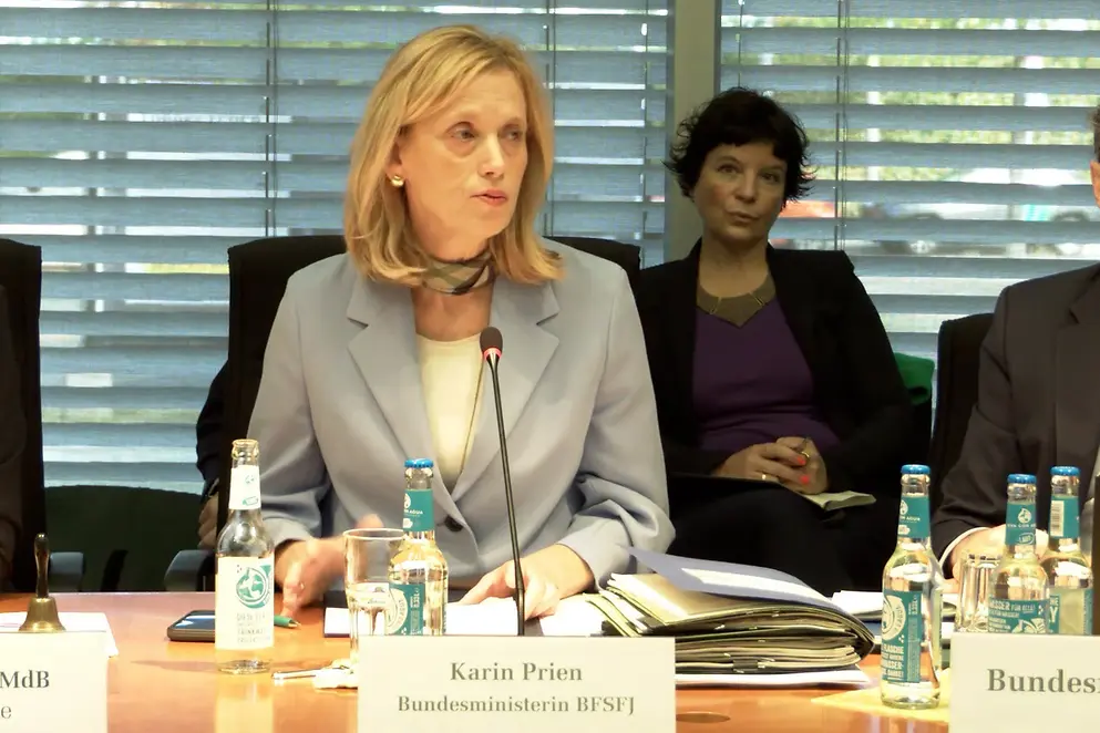 Karin Prien im Plenum